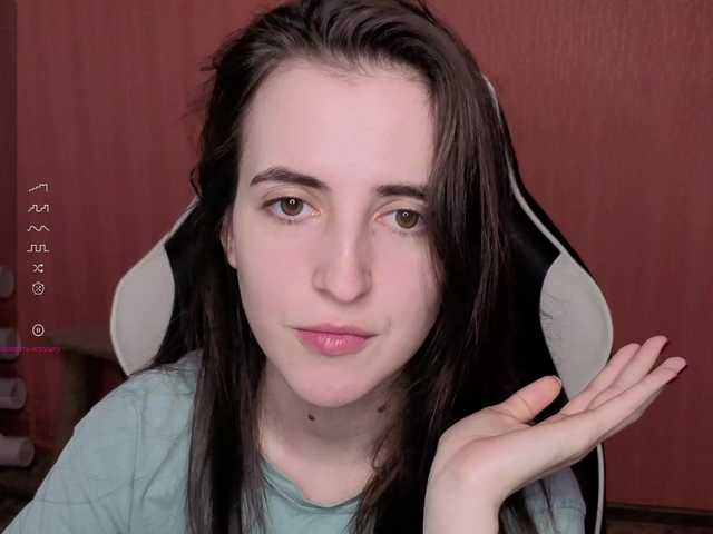 Valeritiiio's BongaCams show and profile