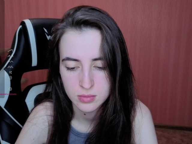 Valeritiiio's BongaCams show and profile