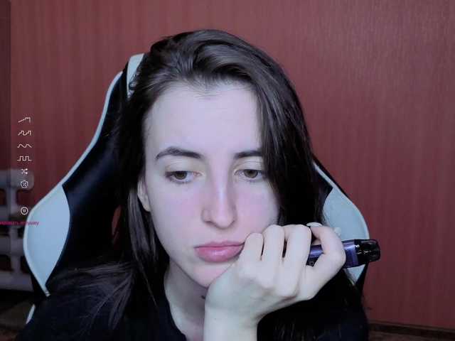 Valeritiiio's BongaCams show and profile