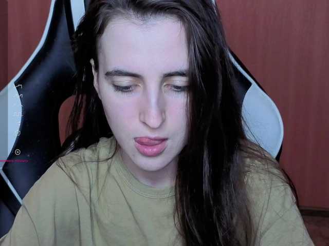 Valeritiiio's BongaCams show and profile