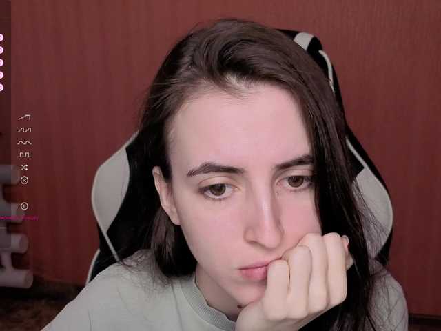 Valeritiiio's BongaCams show and profile