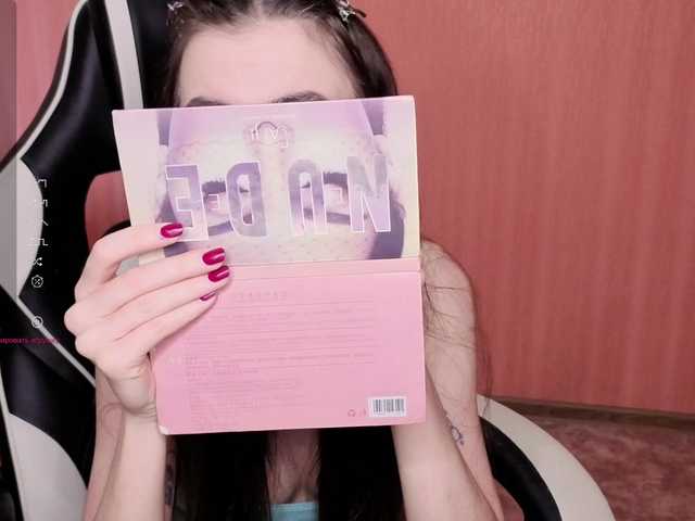 Valeritiiio's BongaCams show and profile