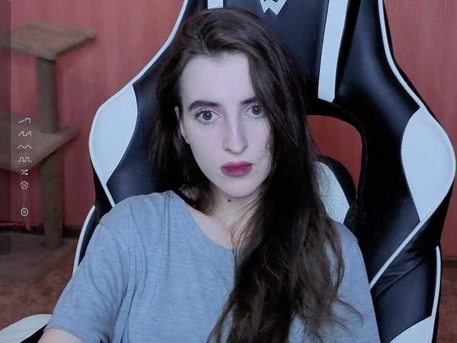 Valeritiiio's BongaCams show and profile