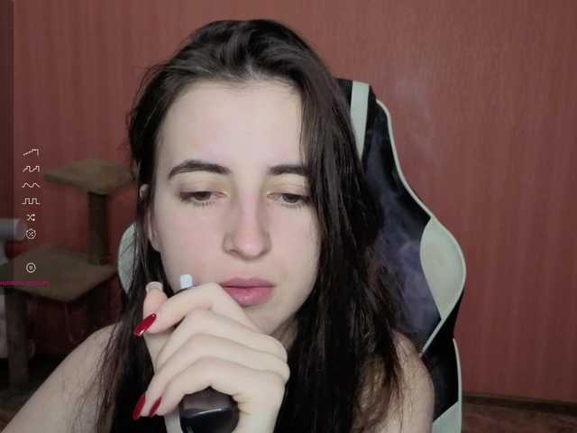 Valeritiiio's BongaCams show and profile