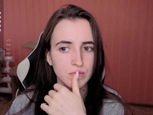 Valeritiiio's BongaCams show and profile