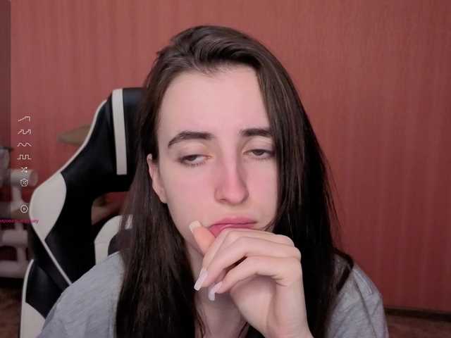 Valeritiiio's BongaCams show and profile