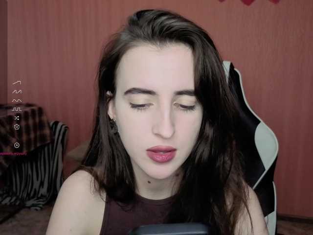 Valeritiiio's BongaCams show and profile