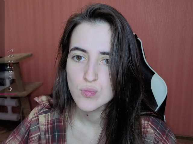 Valeritiiio's BongaCams show and profile