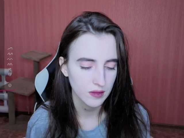 Valeritiiio's BongaCams show and profile