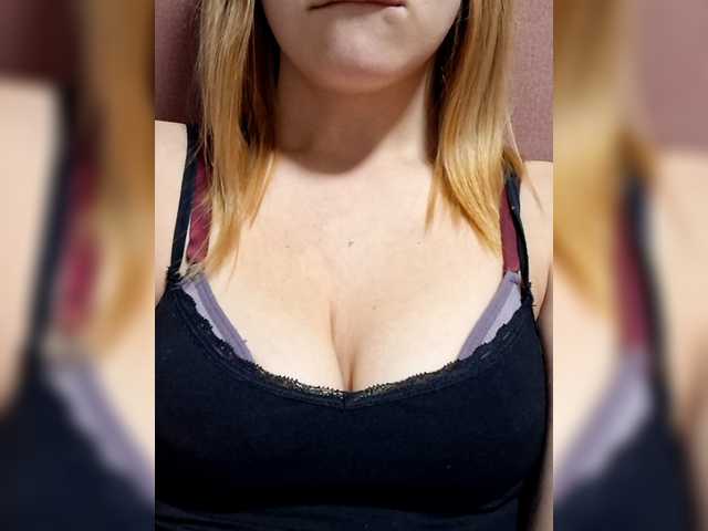 LuanjaSweet Live Cam and Statistics on UnifiedCams