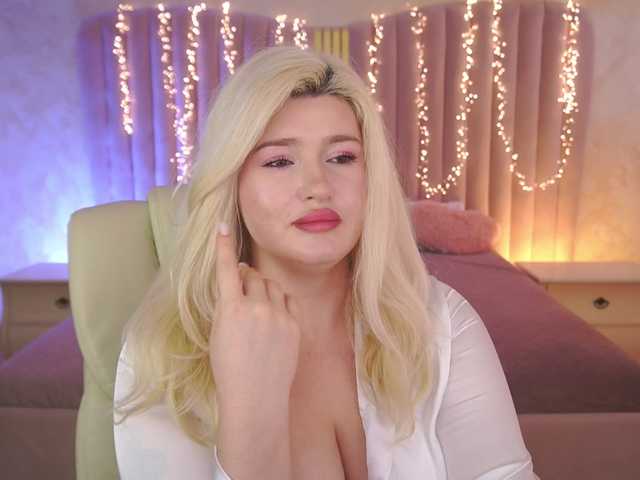 AnoraJoy's BongaCams show and profile