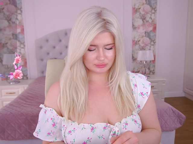 AnoraJoy's BongaCams show and profile