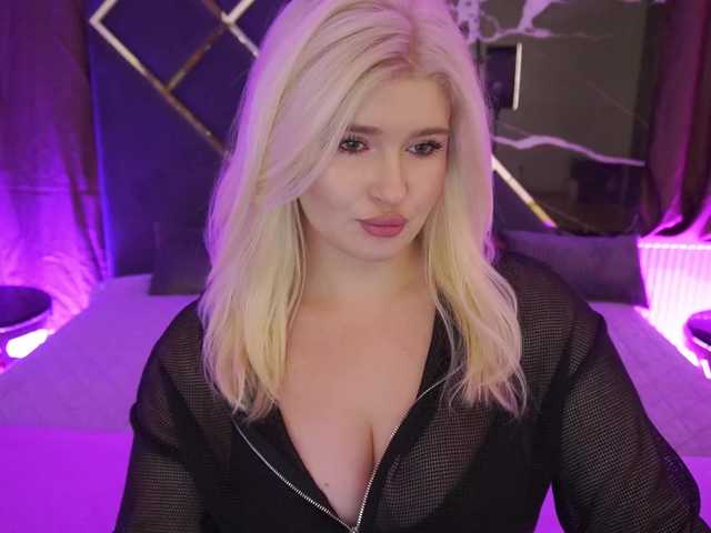 AnoraJoy's BongaCams show and profile