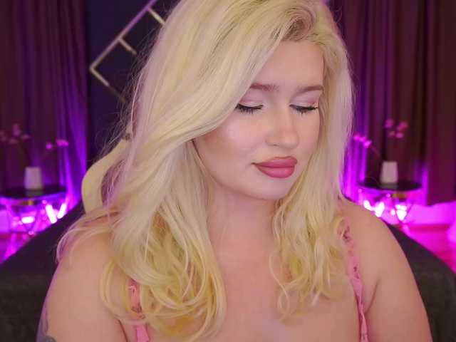 AnoraJoy's BongaCams show and profile