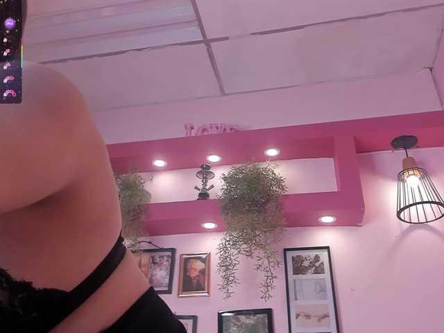 MeliissaAdams's BongaCams show and profile