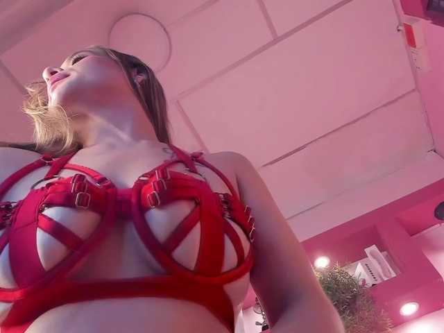 MeliissaAdams's BongaCams show and profile