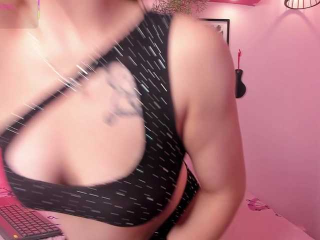 MeliissaAdams's BongaCams show and profile