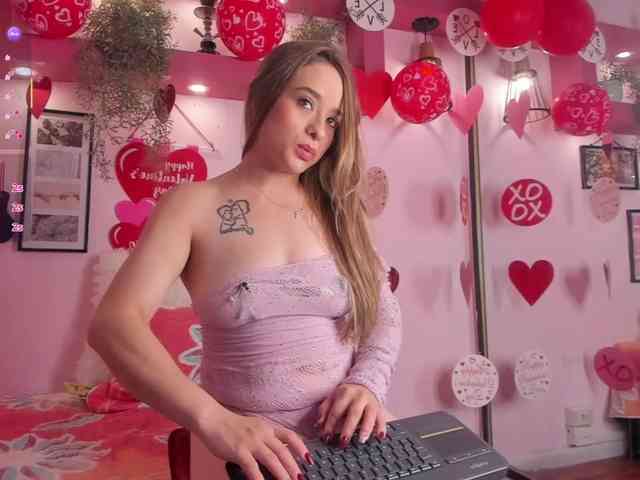 MeliissaAdams webcam