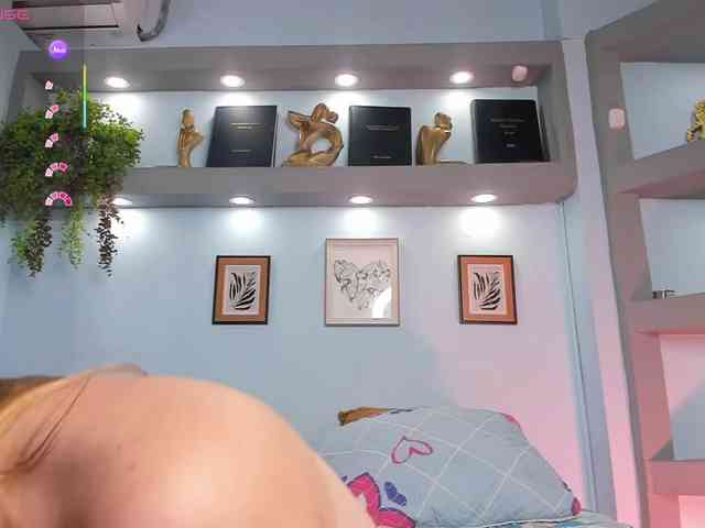 MeliissaAdams MeliissaAdams