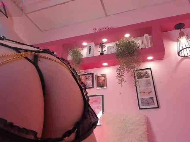 MeliissaAdams webcam