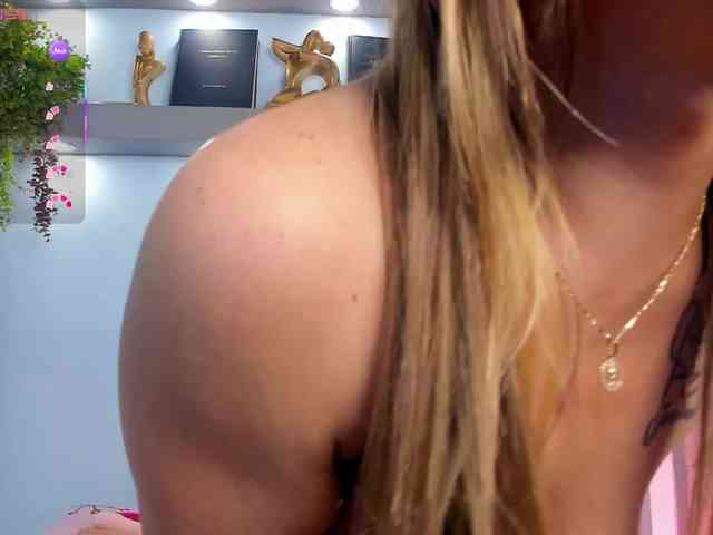 MeliissaAdams MeliissaAdams