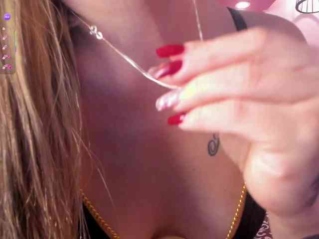 MeliissaAdams webcam