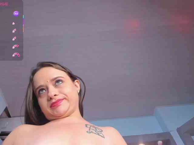 MeliissaAdams webcam