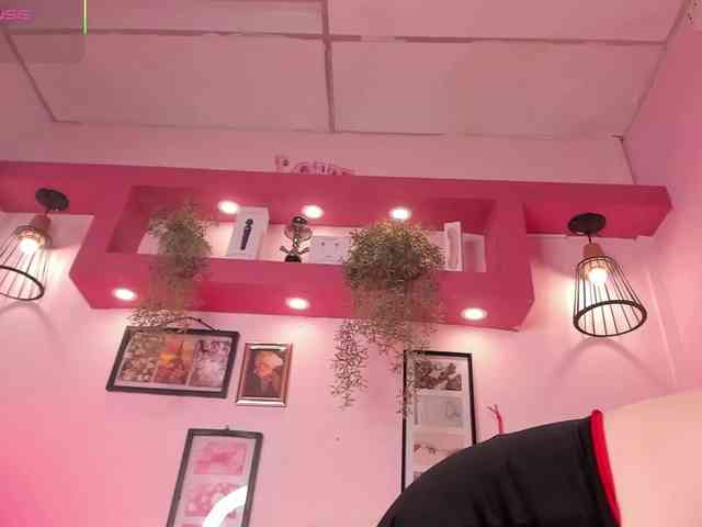 MeliissaAdams MeliissaAdams