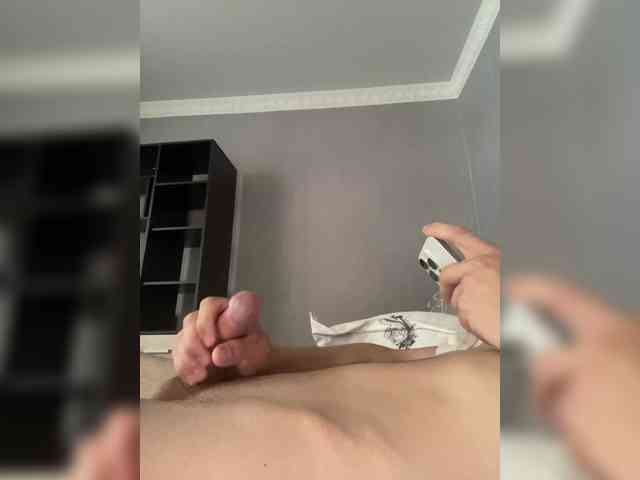 Arnold3322 Live Webcam on BongaCams