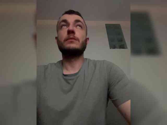 stunnedik Live Webcam on BongaCams