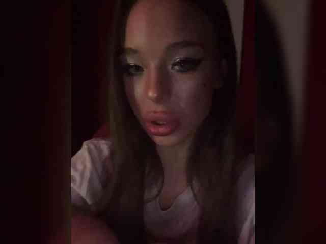 TastyKitty69 webcam