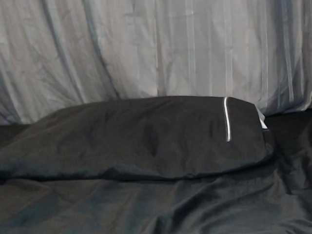 privadinha's BongaCams show and profile