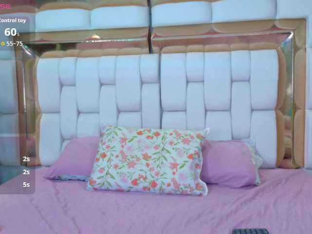 innocenthazel's BongaCams show and profile