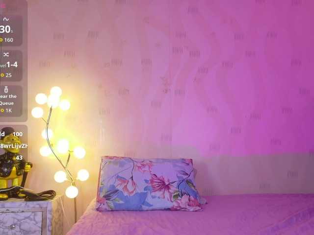 innocenthazel's BongaCams show and profile