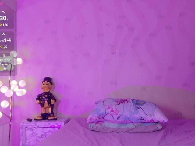 innocenthazel's BongaCams show and profile