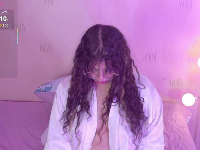 innocenthazel's BongaCams show and profile