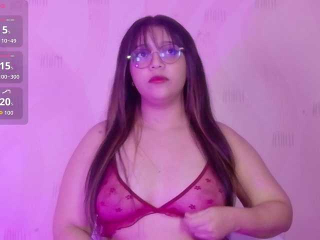 innocenthazel's BongaCams show and profile