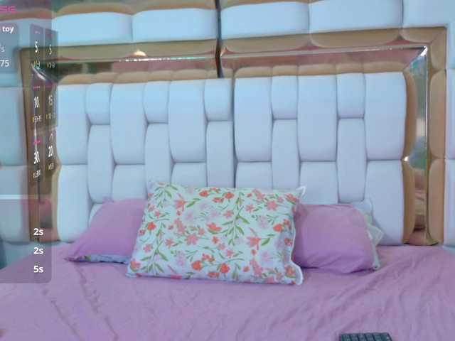 innocenthazel's BongaCams show and profile