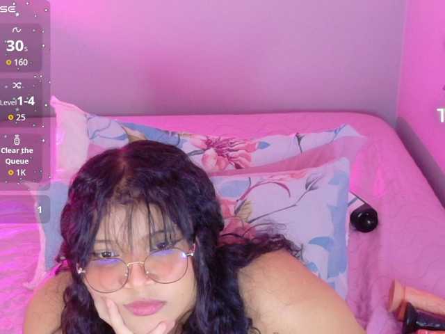 innocenthazel's BongaCams show and profile