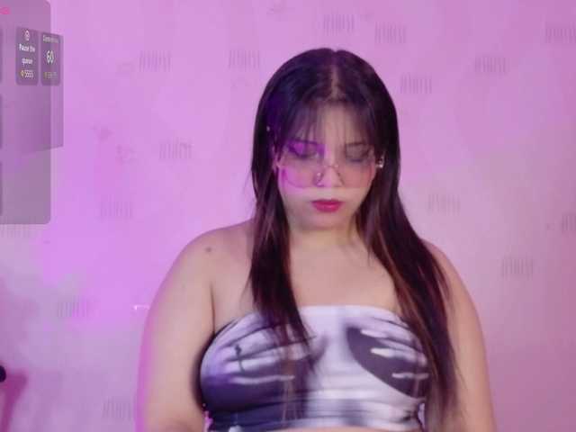 innocenthazel's BongaCams show and profile