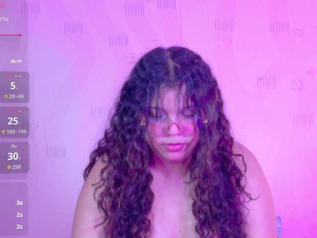 innocenthazel's BongaCams show and profile