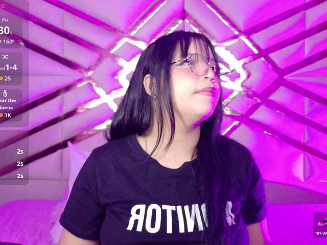 innocenthazel's BongaCams show and profile