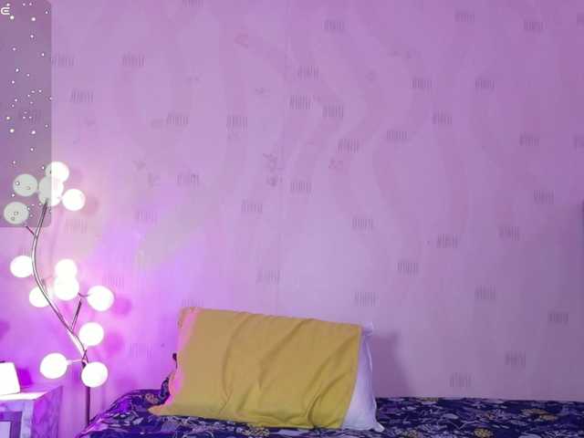 innocenthazel's BongaCams show and profile