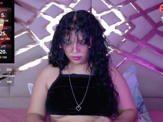 innocenthazel's BongaCams show and profile