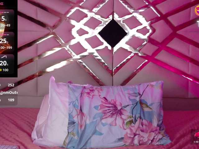 innocenthazel's BongaCams show and profile