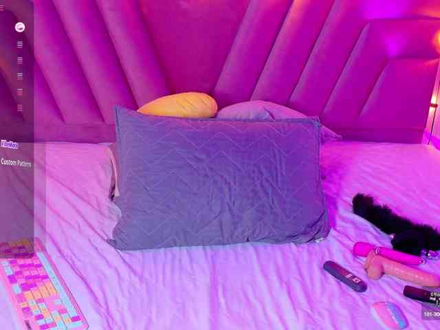 innocenthazel webcam