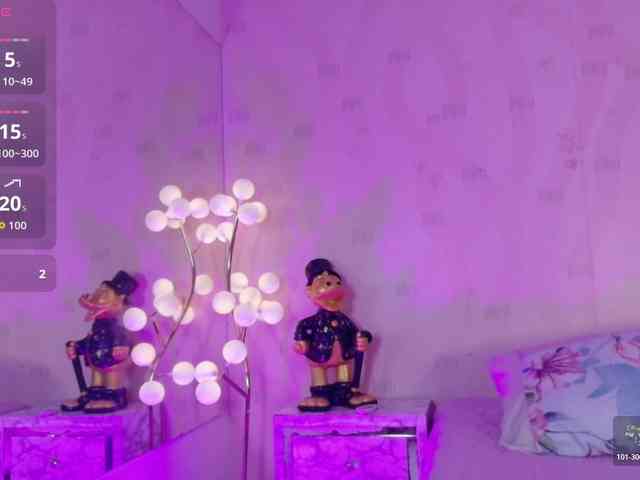 innocenthazel webcam