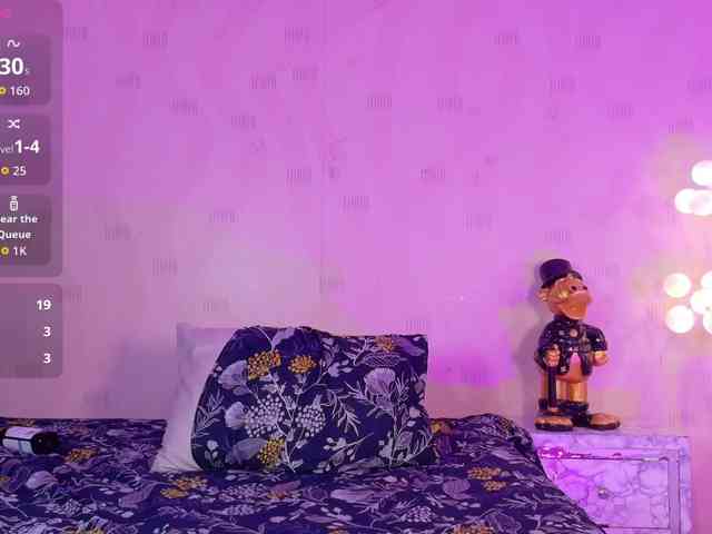 innocenthazel webcam