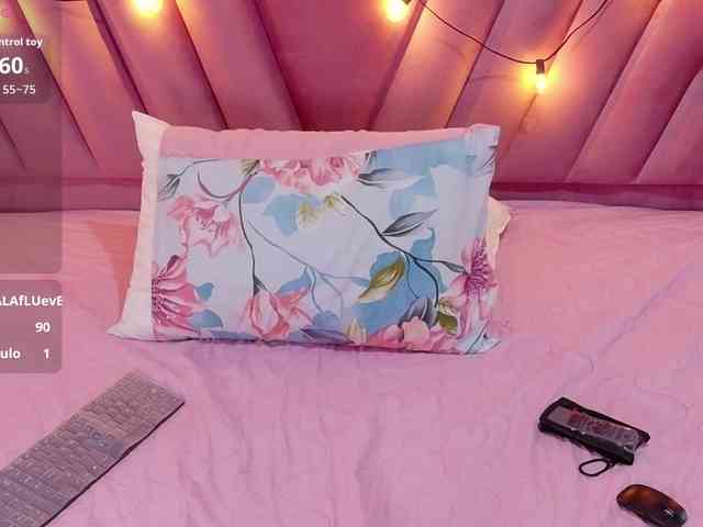 innocenthazel webcam