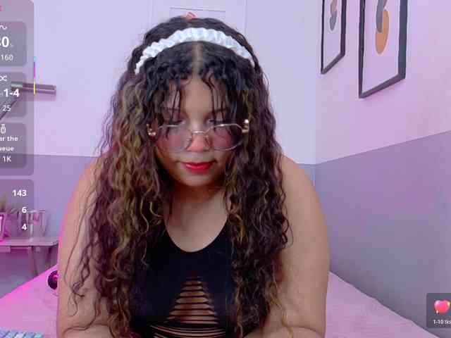 innocenthazel webcam